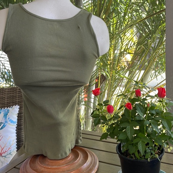 Express Sequence Tank Top - Picture 3 of 3